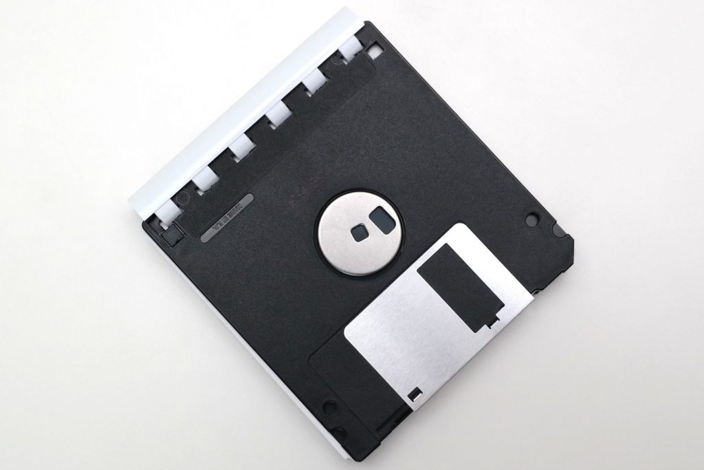 Unterseitedes 3,5-Zoll Floppy-Disk-Blocks, Ansicht von oben